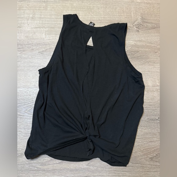 •VICTORIA SPORT• TANK TOP - Picture 2 of 4